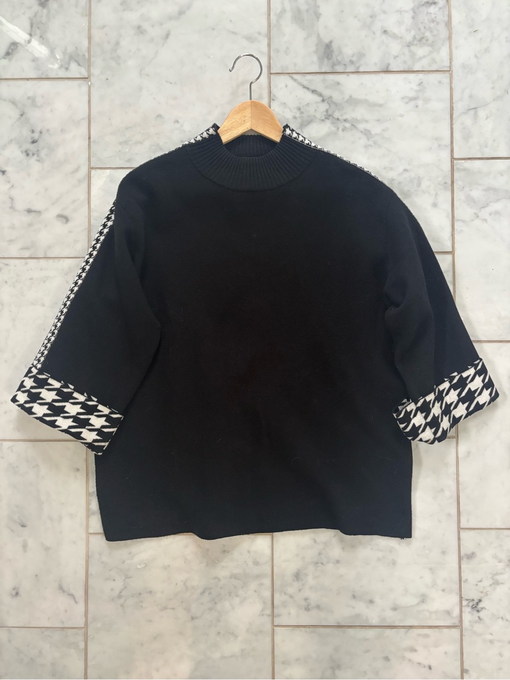 Carre Noir Black Sweater with Houndstooth Trim